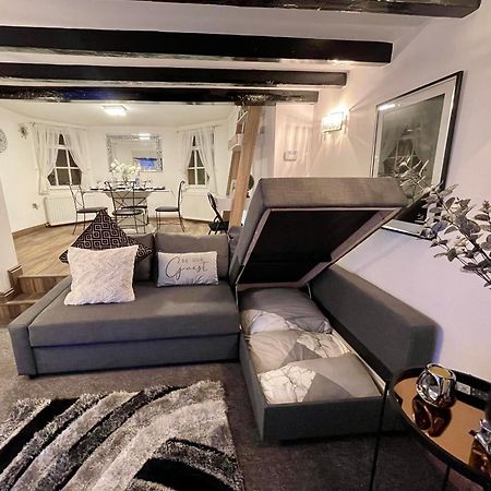 Tollgate House - Luxury Cozy Cottage - Huge Hot Tub - Alton Towers 基德尔 外观 照片