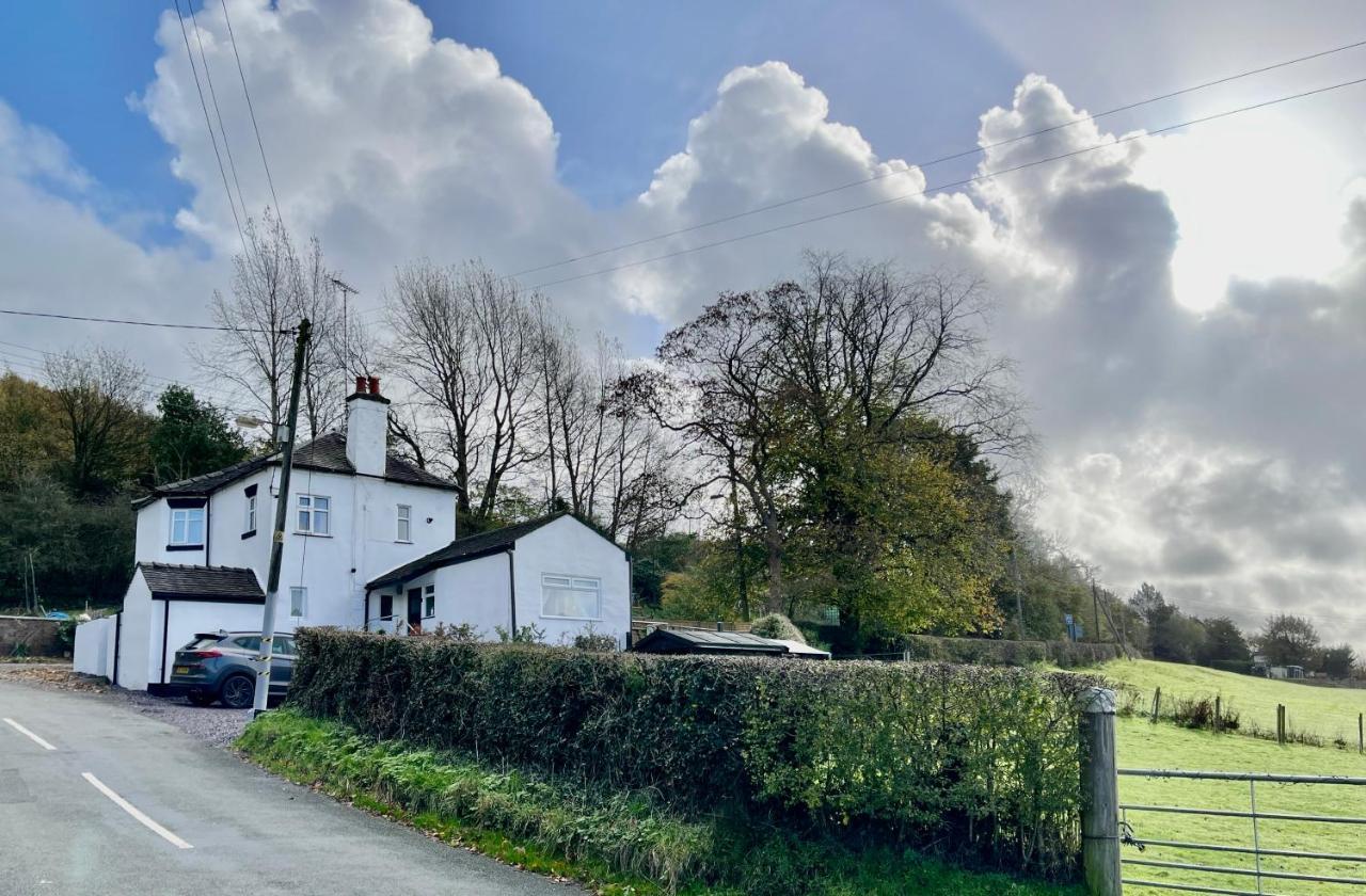 Tollgate House - Luxury Cozy Cottage - Huge Hot Tub - Alton Towers 基德尔 外观 照片